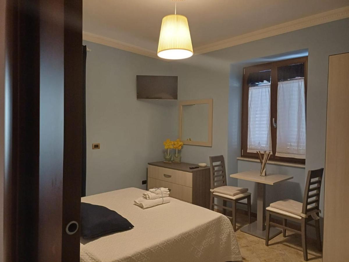 Core A Core Rooms Santo Stefano del Sole Exterior foto